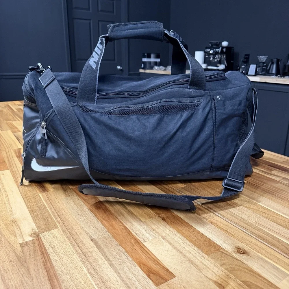 Vintage Y2k Nike Athletic Gym Black Duffle Bag